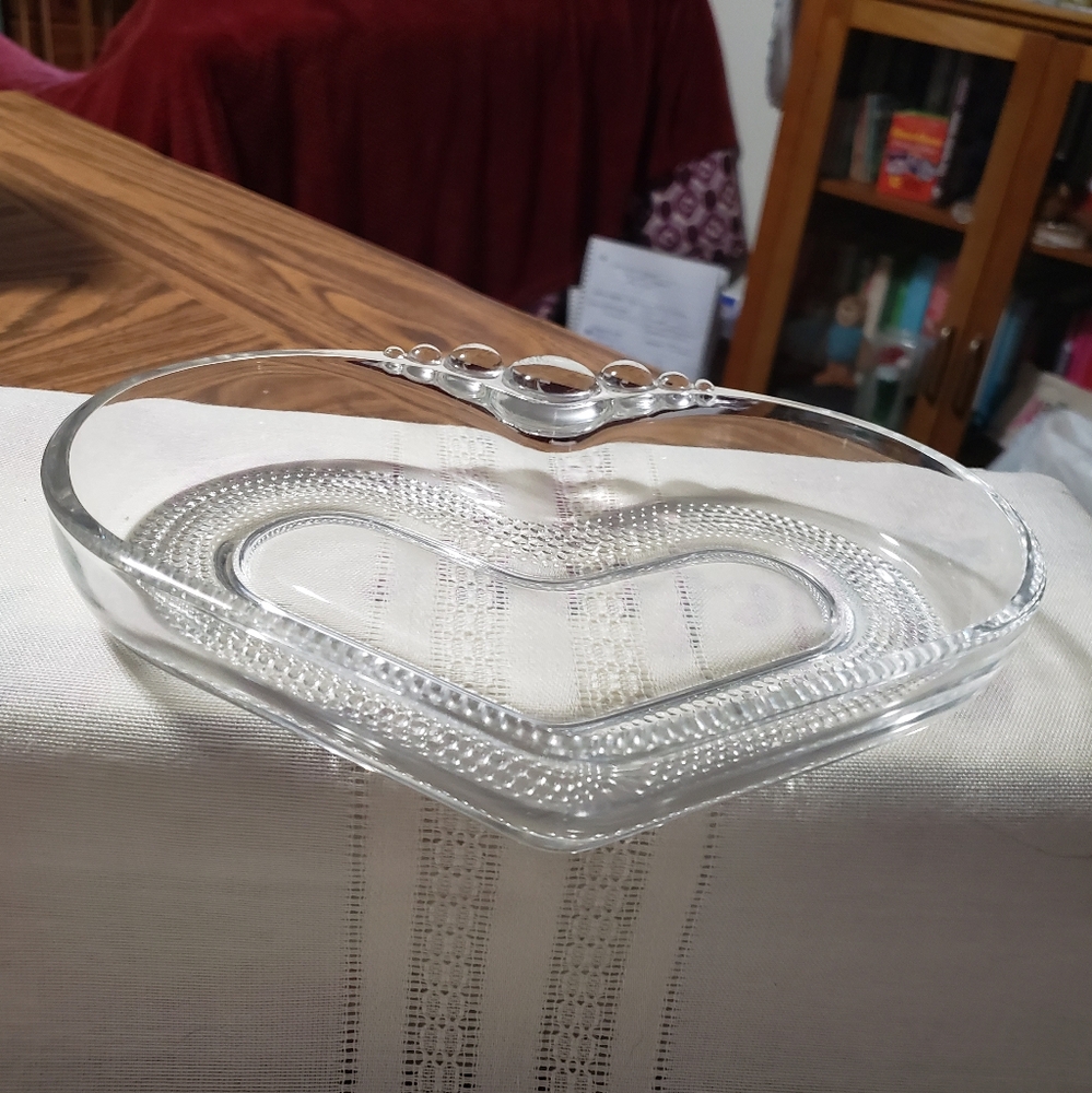 Beautiful Vintage 1950's Tear Drop Clear Mini Glass Heart by Duncan and Miller